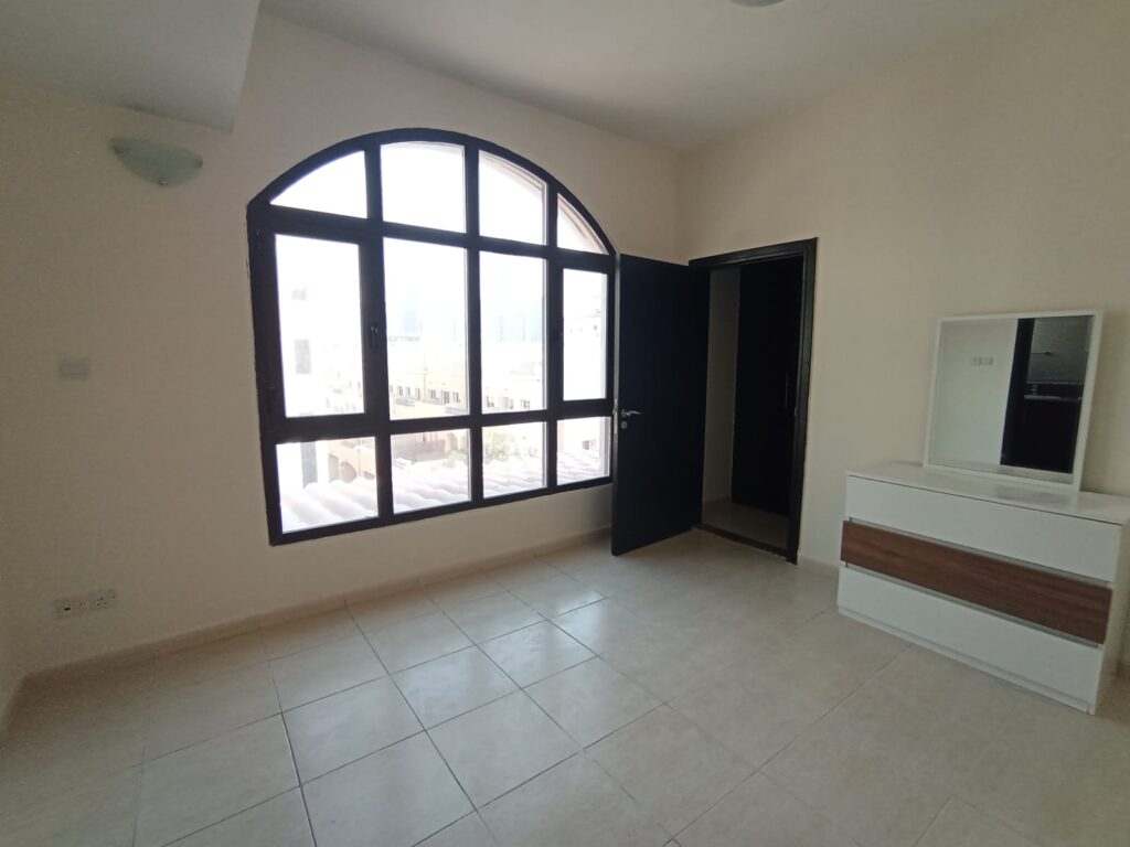 WhatsApp Image 2025-11-15 at 12.02.13