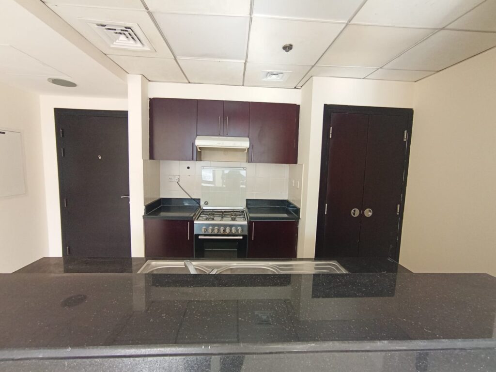 WhatsApp Image 2025-11-15 at 12.02.19 (1)