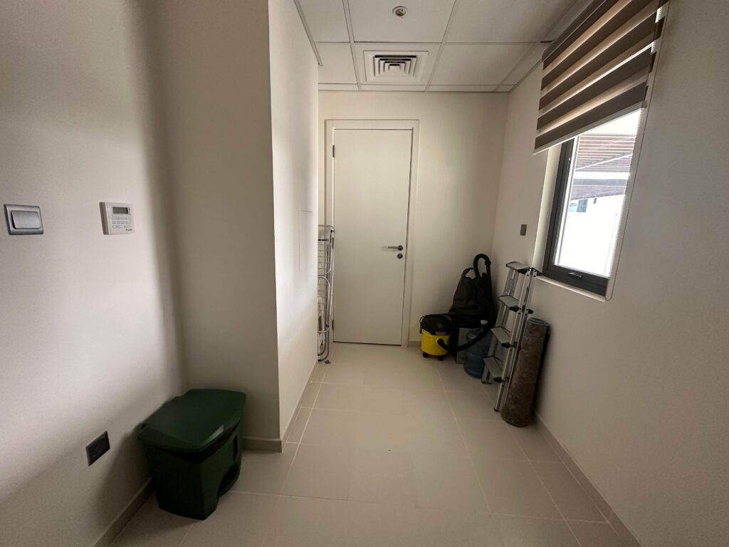 WhatsApp Image 2025-12-04 at 13.57.42 (1)