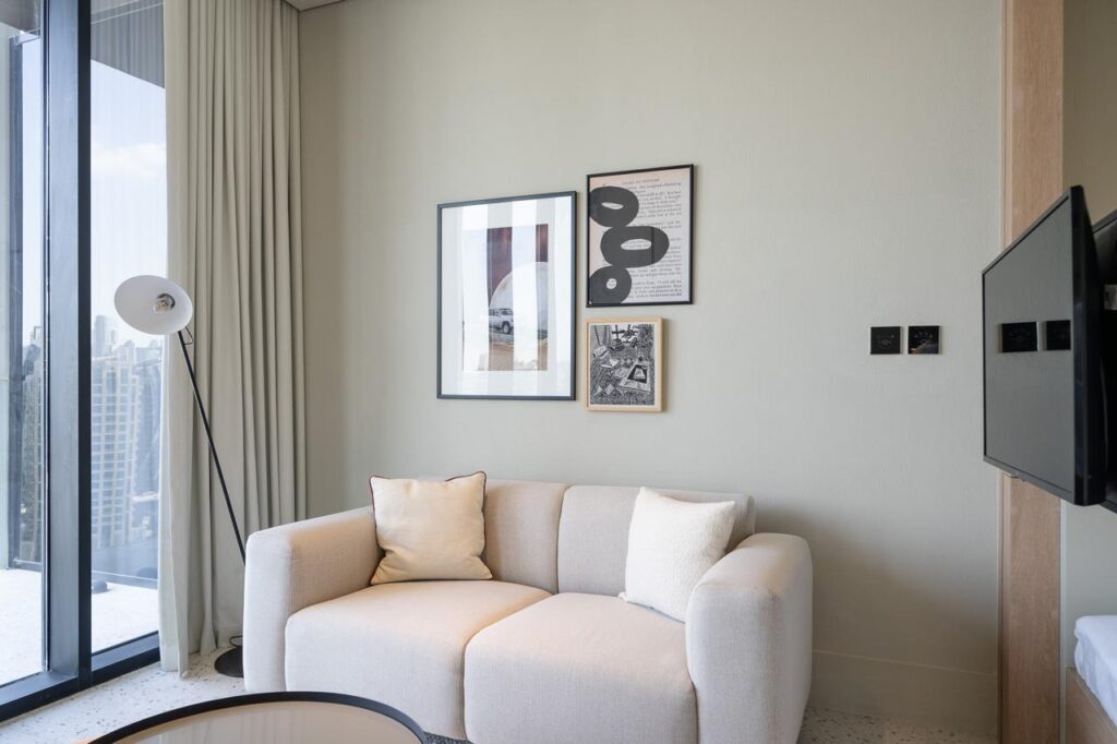 WhatsApp Image 2025-10-06 at 17.33.16