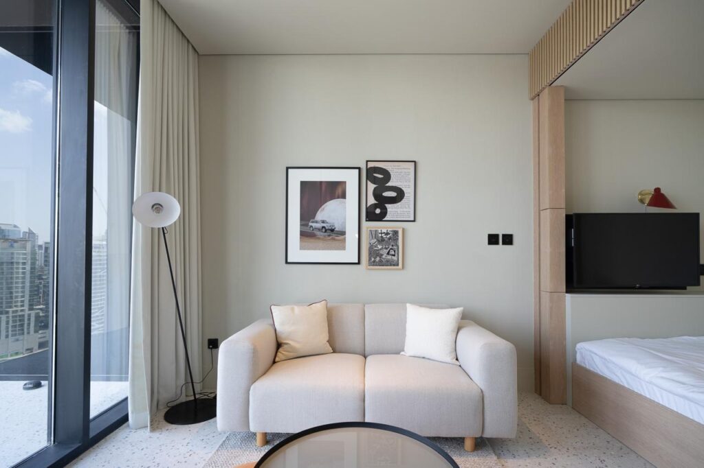 WhatsApp Image 2025-10-06 at 17.33.16 (2)