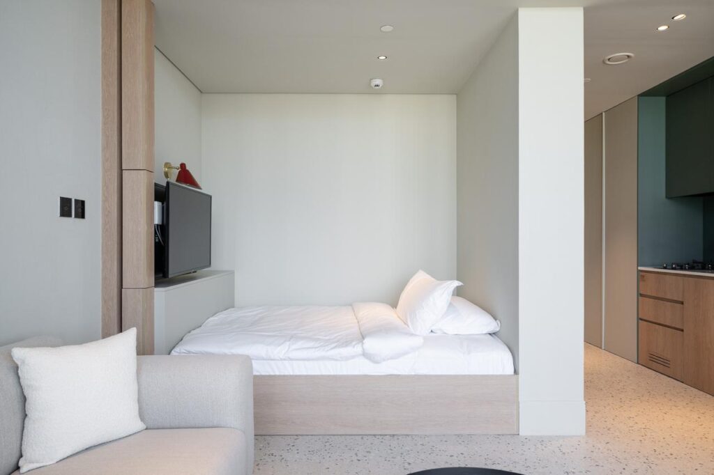 WhatsApp Image 2025-10-06 at 17.33.16 (3)