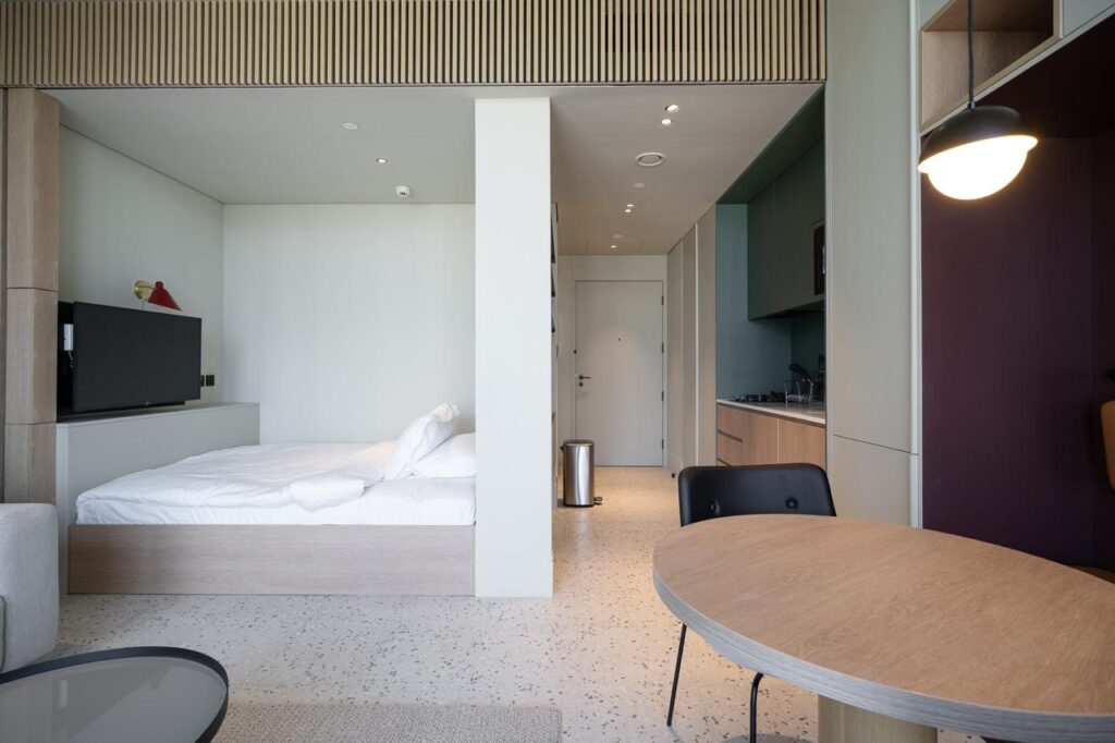 WhatsApp Image 2025-10-06 at 17.33.16 (5)