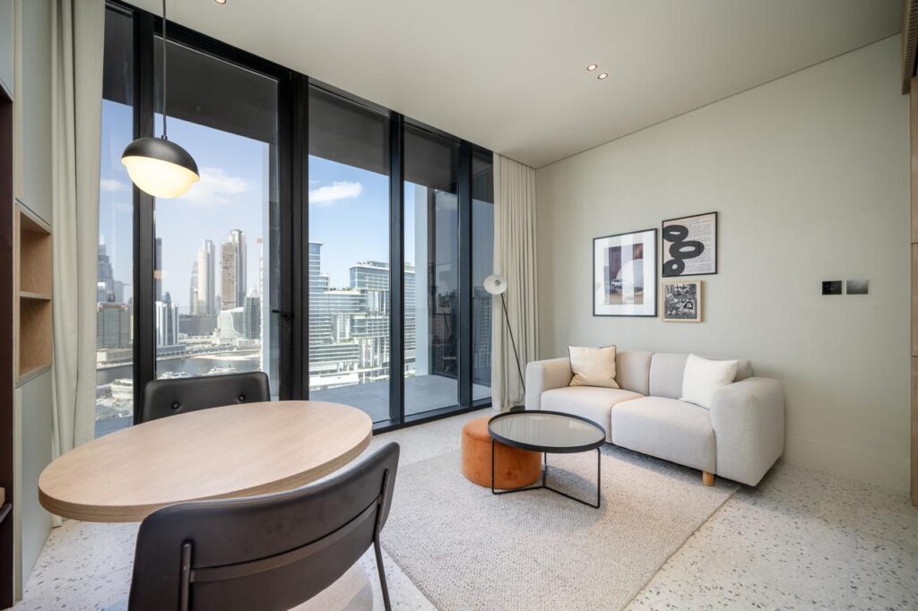 WhatsApp Image 2025-10-06 at 17.33.17 (3)